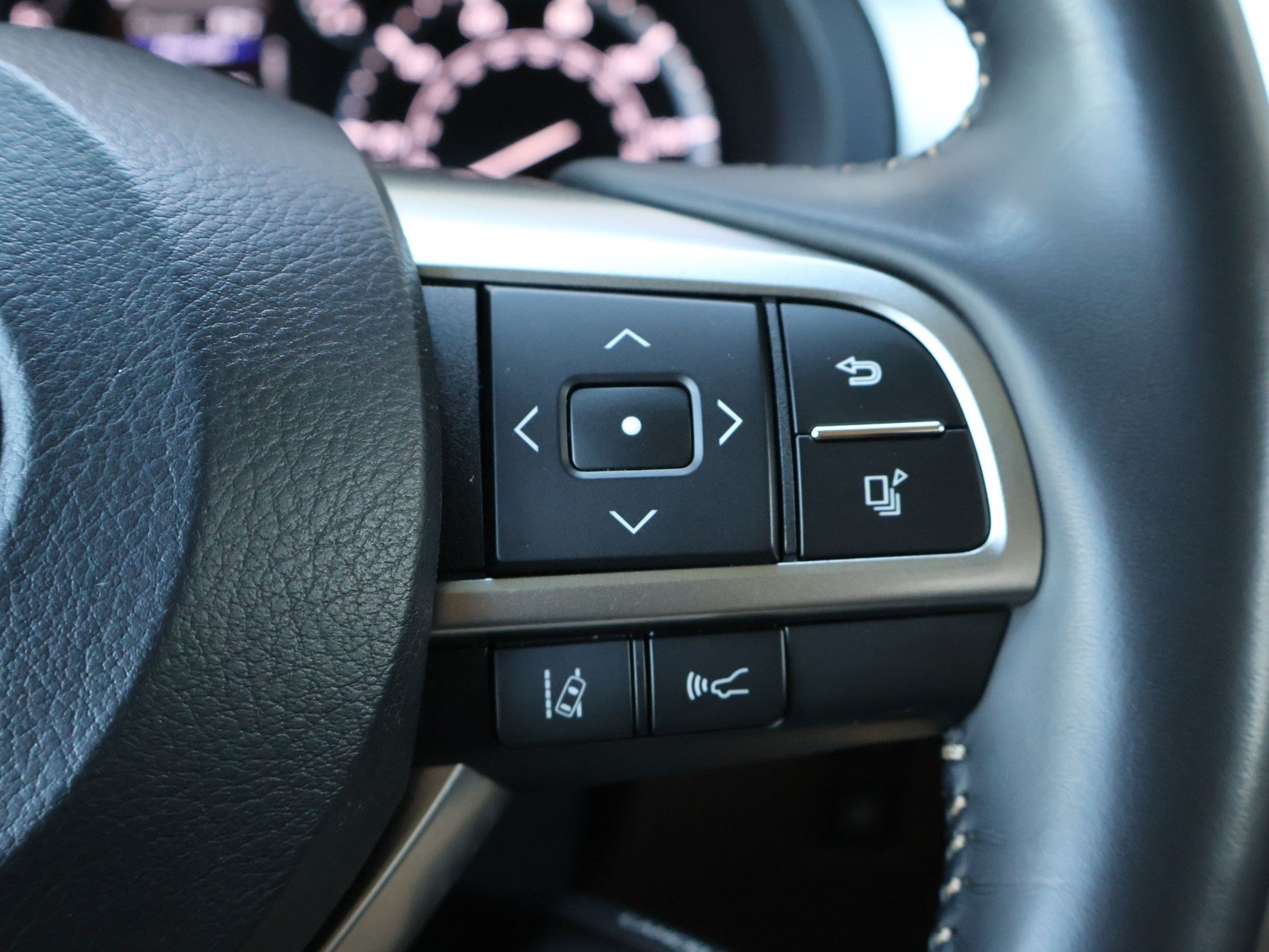 Used 2023 Lexus GX 460 Luxury w/ Sport Design Package AWD/4WD image 19