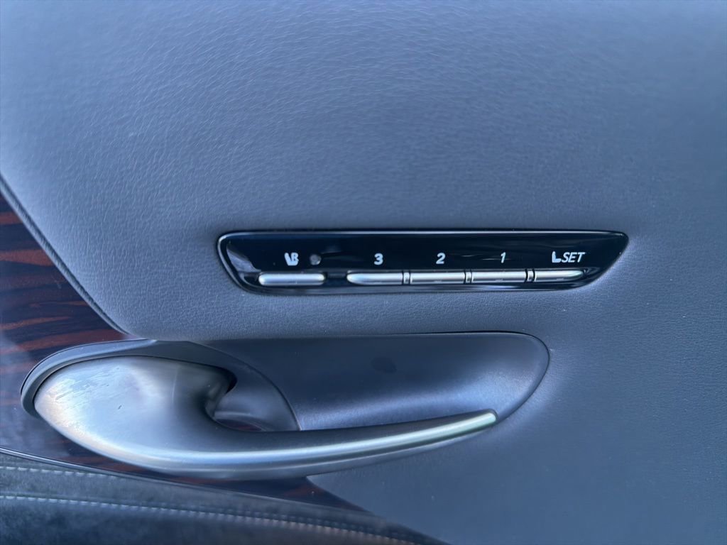 Used 2019 Lexus LS 500 AWD w/ Interior Upgrade Package image 16