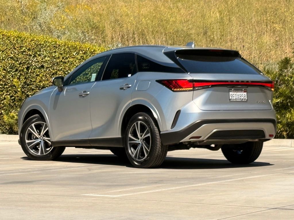Used 2023 Lexus RX 350 Premium image 2