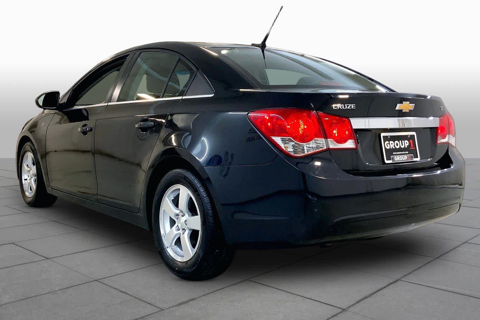 Used 2012 Chevrolet Cruze LT w/ All-Star Edition FWD image 11