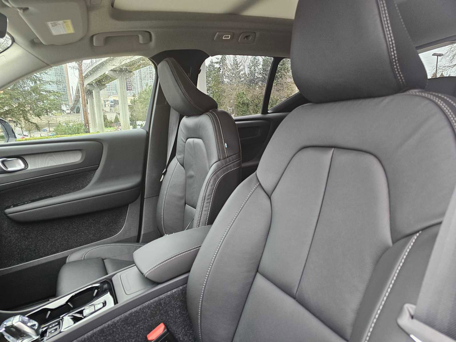 New 2026 Volvo XC40 B5 Plus w/ Protection Package Premier image 24