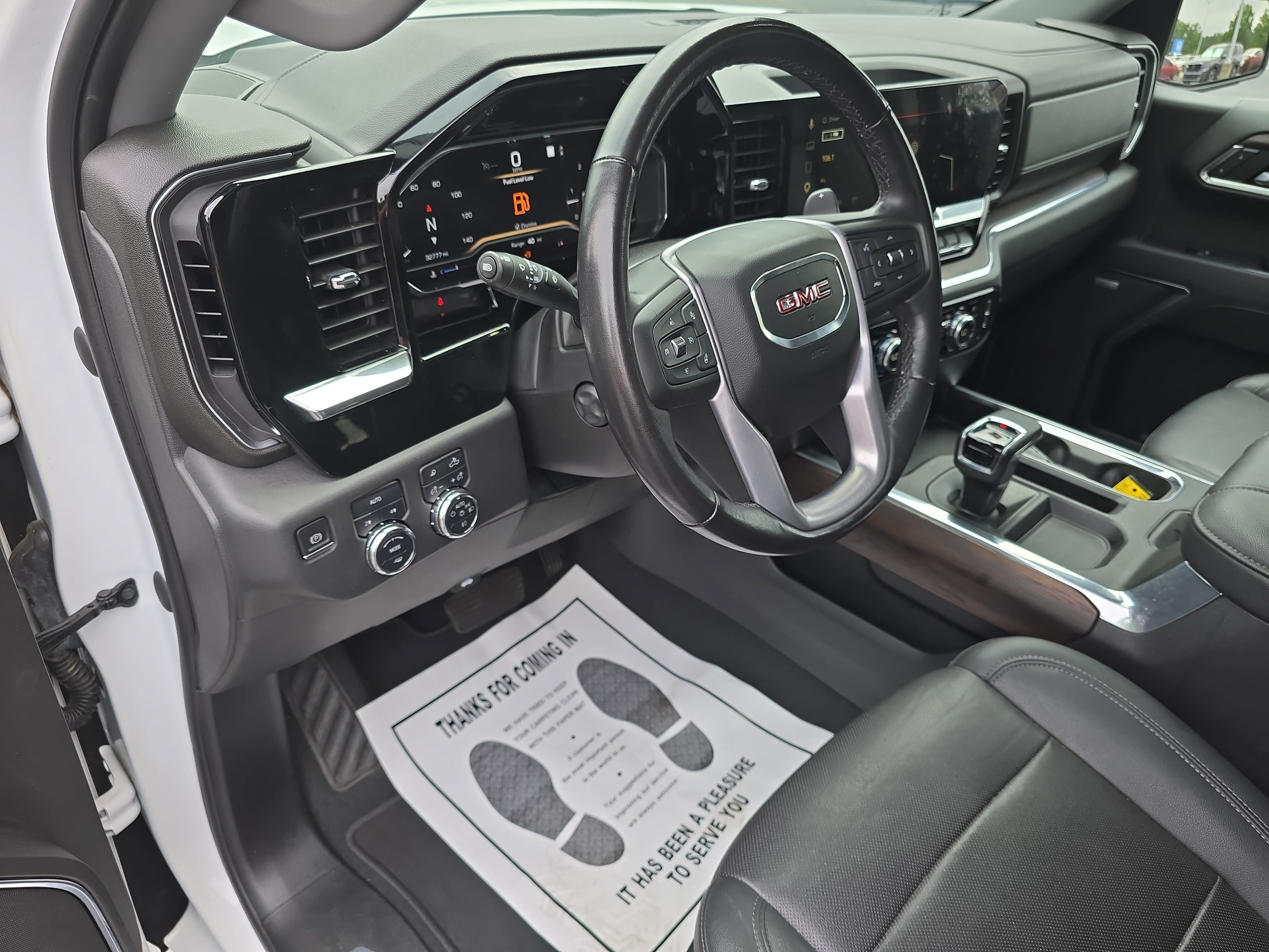 Used 2023 GMC Sierra 1500 SLT w/ SLT Premium Package AWD/4WD image 15