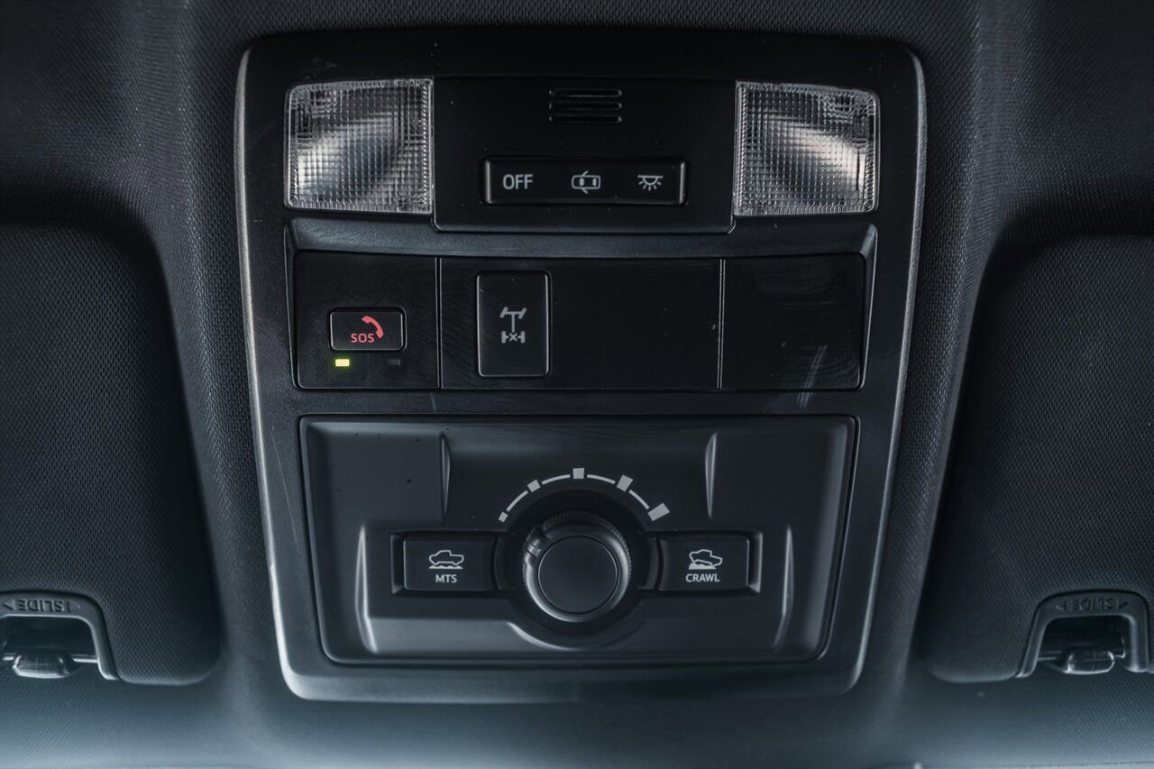 Used 2023 Toyota Tacoma TRD Off-Road AWD/4WD image 31
