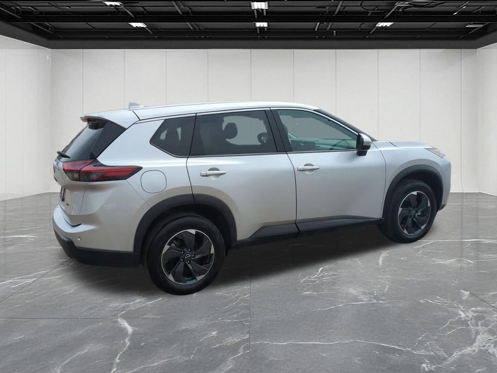 Used 2025 Nissan Rogue SV image 9