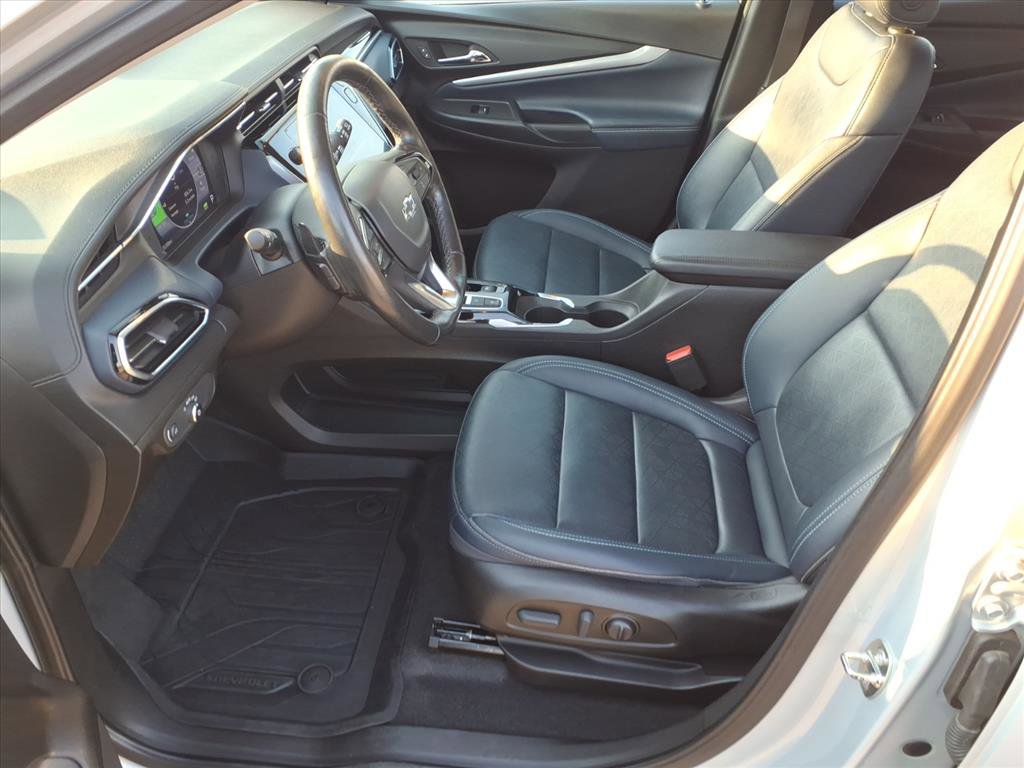 Used 2022 Chevrolet Bolt EUV Premier w/ Sun & Sound Package FWD image 11