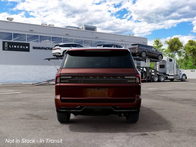 New 2027 Lincoln Navigator Reserve AWD/4WD image 7