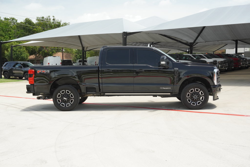 Used 2025 Ford F250 Platinum w/ FX4 Off-Road Package AWD/4WD image 6