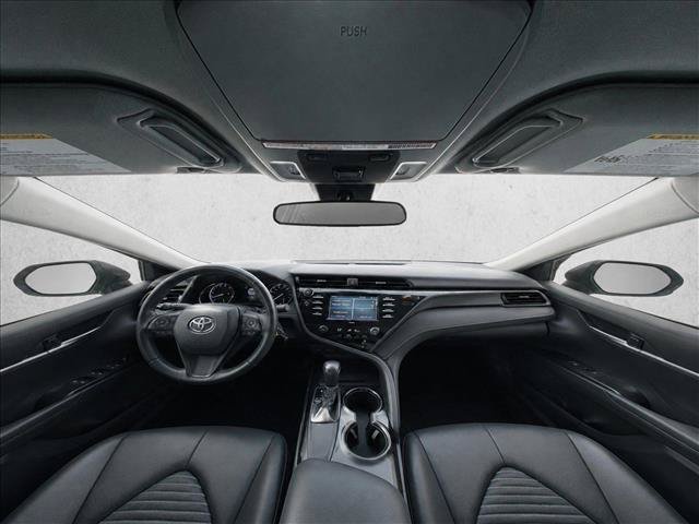 Used 2020 Toyota Camry SE FWD image 17