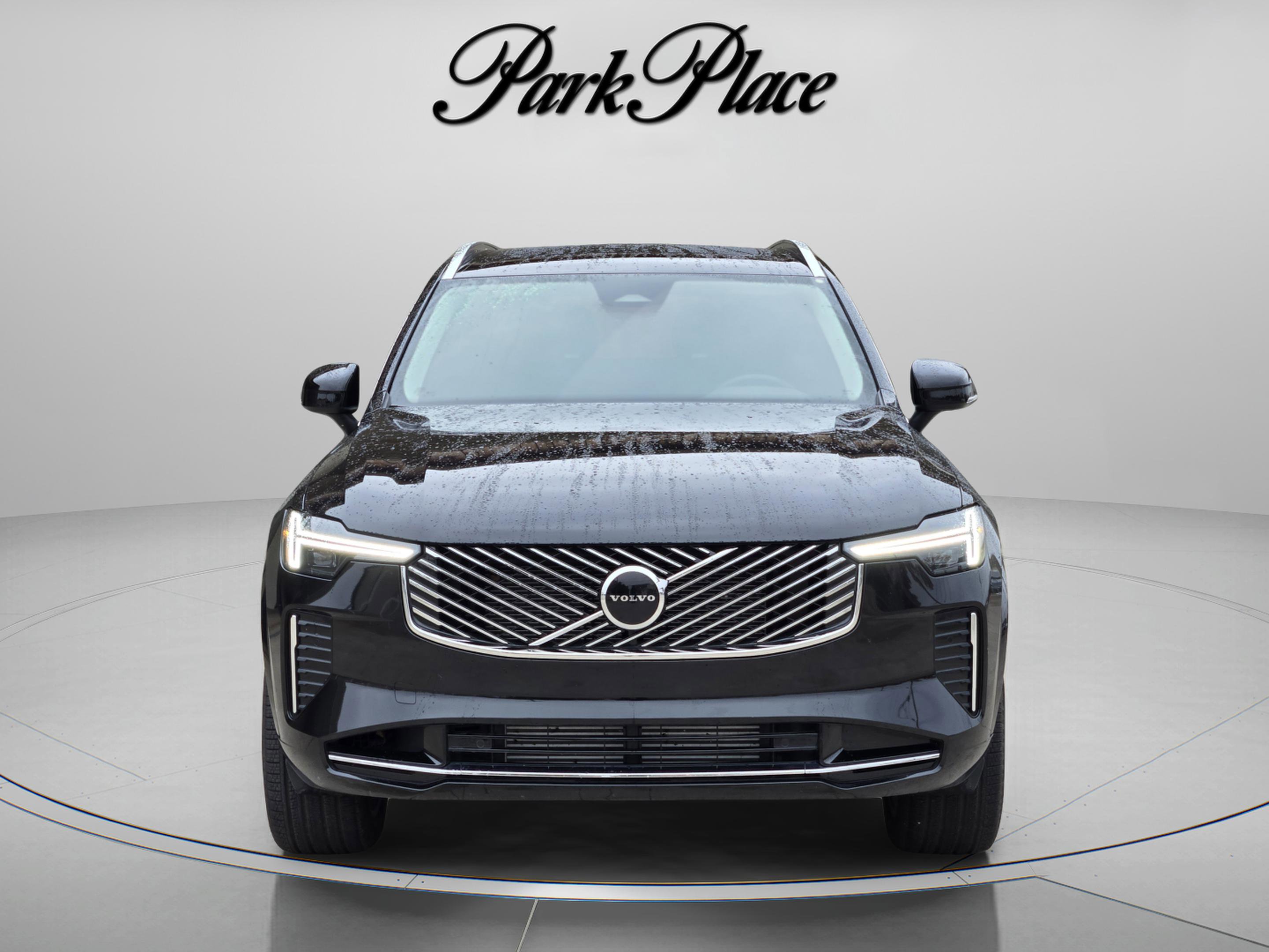 New 2025 Volvo XC90 T8 Core w/ Protection Package image 9