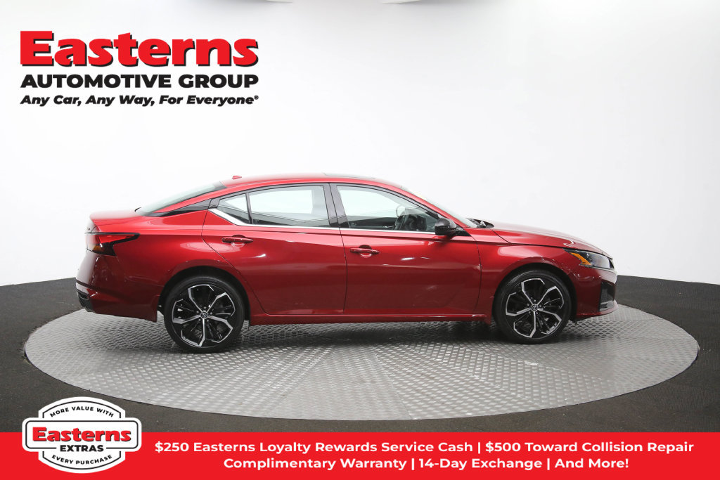 Used 2023 Nissan Altima 2.5 SR w/ SR Premium Package AWD/4WD image 46