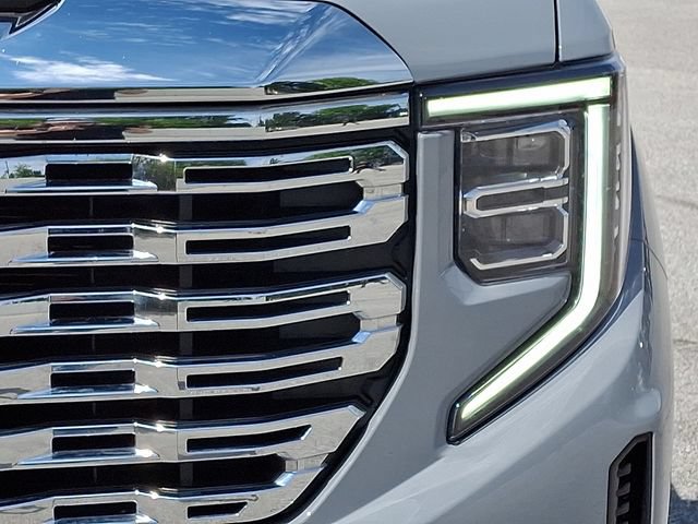 Used 2024 GMC Sierra 1500 Denali AWD/4WD image 12