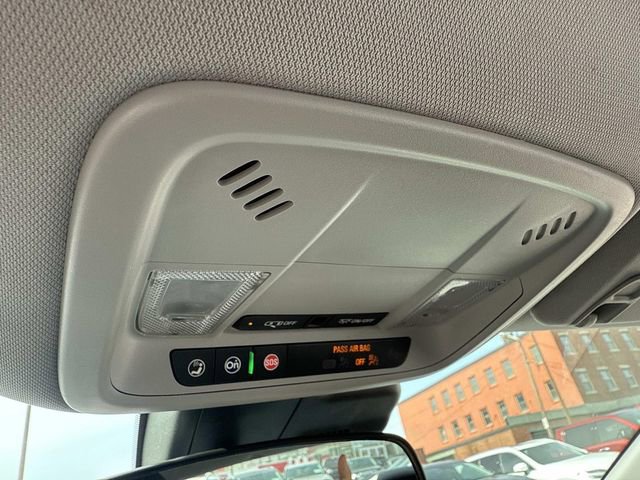 Used 2025 Chevrolet Malibu LT image 30