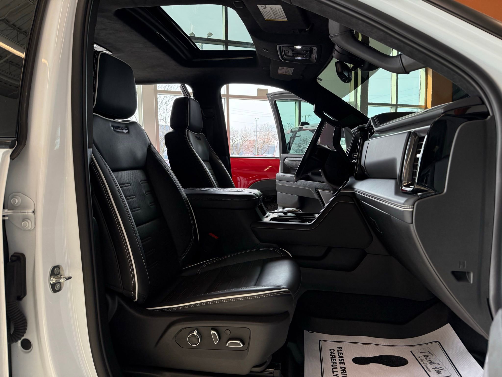 Used 2024 GMC Sierra 2500 AT4X image 23