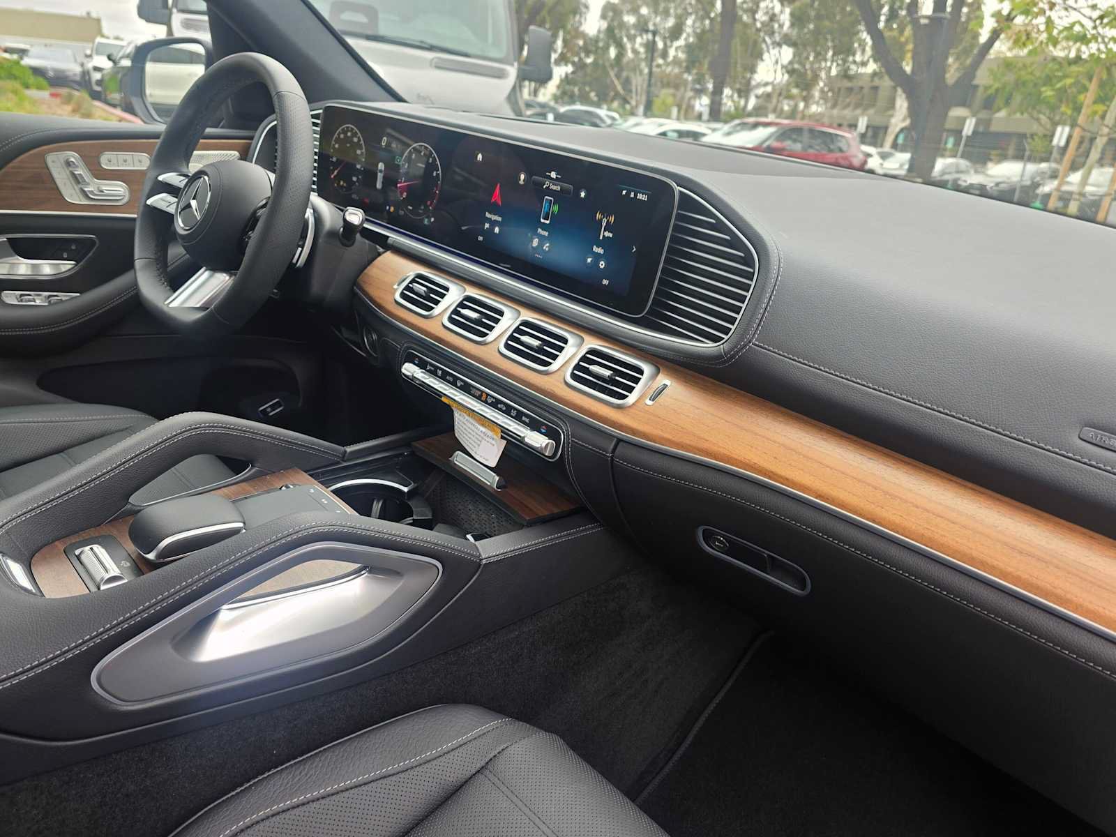 New 2026 Mercedes-Benz GLS 580 4MATIC image 11