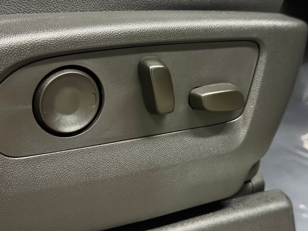 Used 2023 GMC Sierra 1500 AT4 w/ AT4 Preferred Package image 28