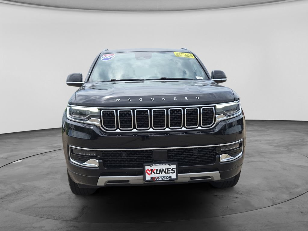 Used 2024 Jeep Wagoneer Series II AWD/4WD image 4