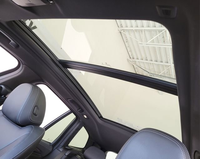 Used 2024 BMW X3 M40i w/ Parking Assistance Package image 11