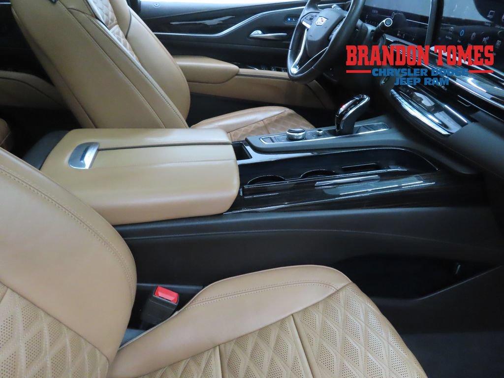 Used 2023 Cadillac Escalade Sport AWD/4WD image 25