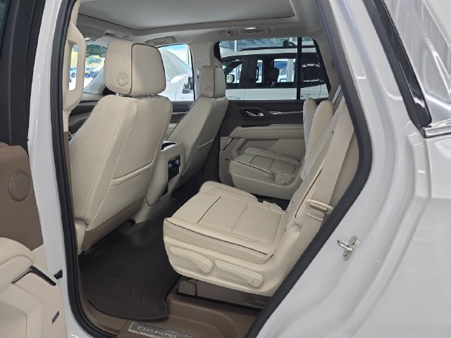 Certified 2023 GMC Yukon Denali AWD/4WD image 10