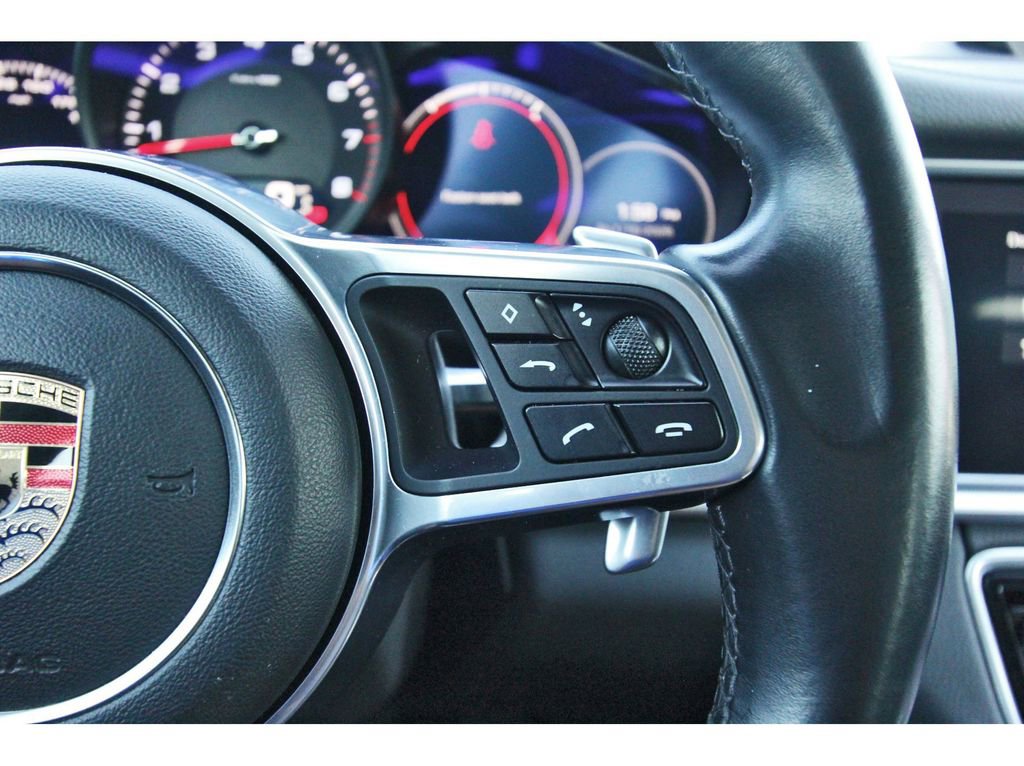 Used 2019 Porsche Panamera 4 image 16