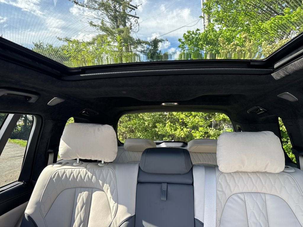 New 2026 BMW ALPINA XB7 AWD/4WD image 20