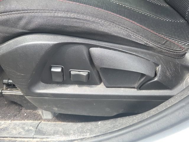 Used 2017 GMC Terrain SLE FWD image 25