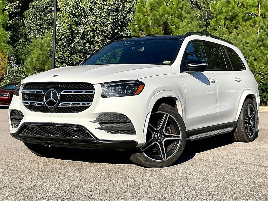 Used 2022 Mercedes-Benz GLS 580 4MATIC image 2