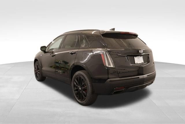 New 2026 Cadillac XT5 Sportv w/ LPO, Onyx Lite Package AWD/4WD image 4