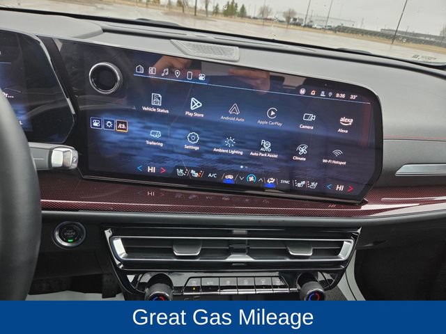 Used 2024 Chevrolet Traverse RS w/ LPO, Floor Liner Package AWD/4WD image 27