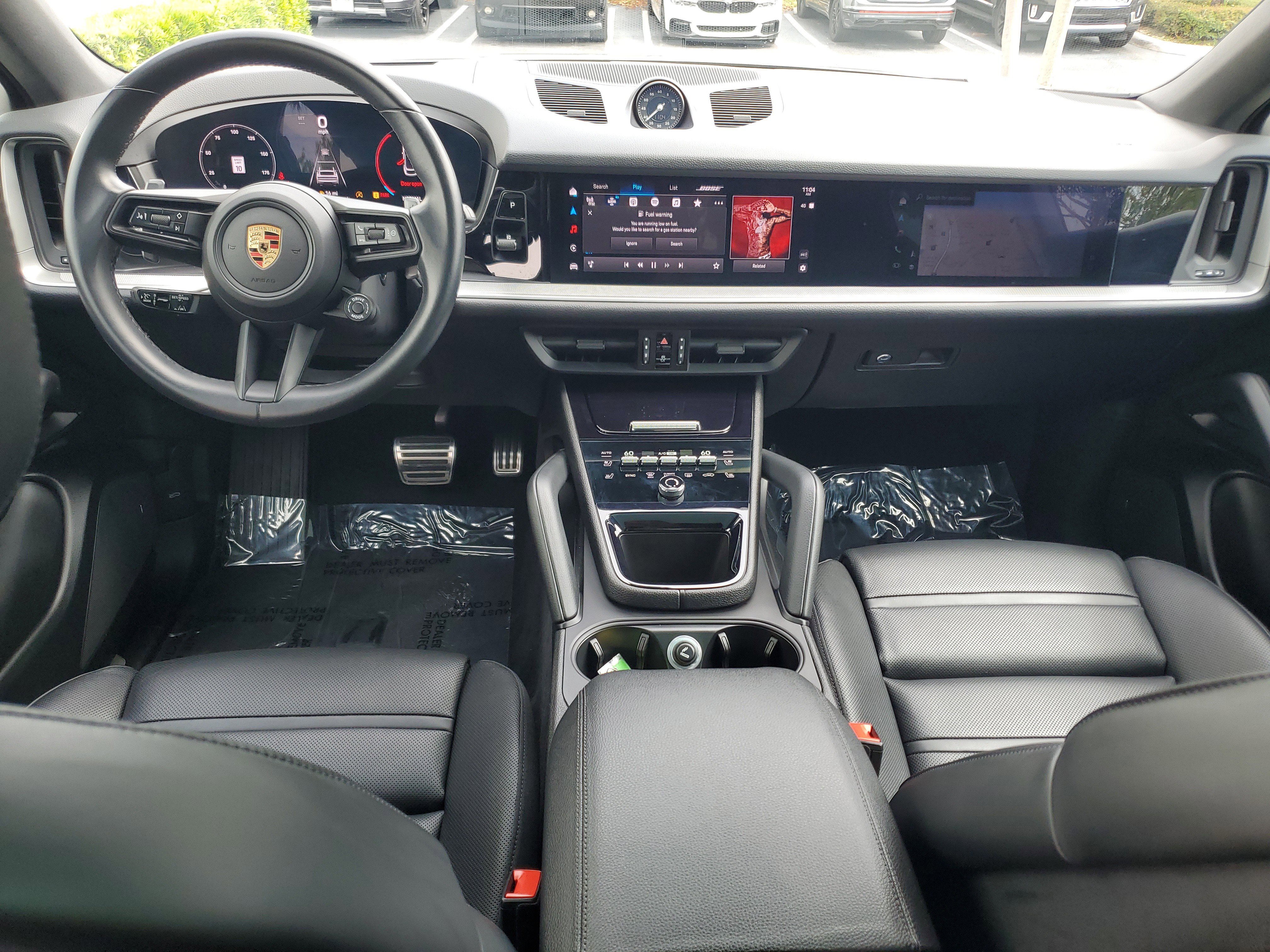 Used 2024 Porsche Cayenne S AWD/4WD image 16