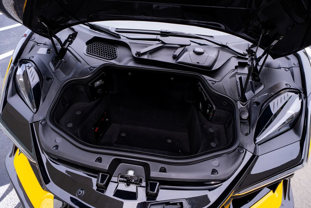 Used 2024 Lamborghini Revuelto AWD/4WD image 54