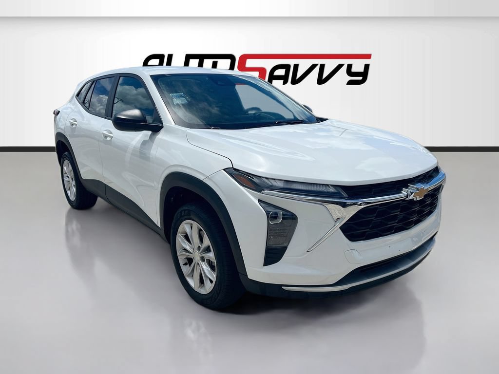Used 2025 Chevrolet Trax LS w/ Driver Confidence Package