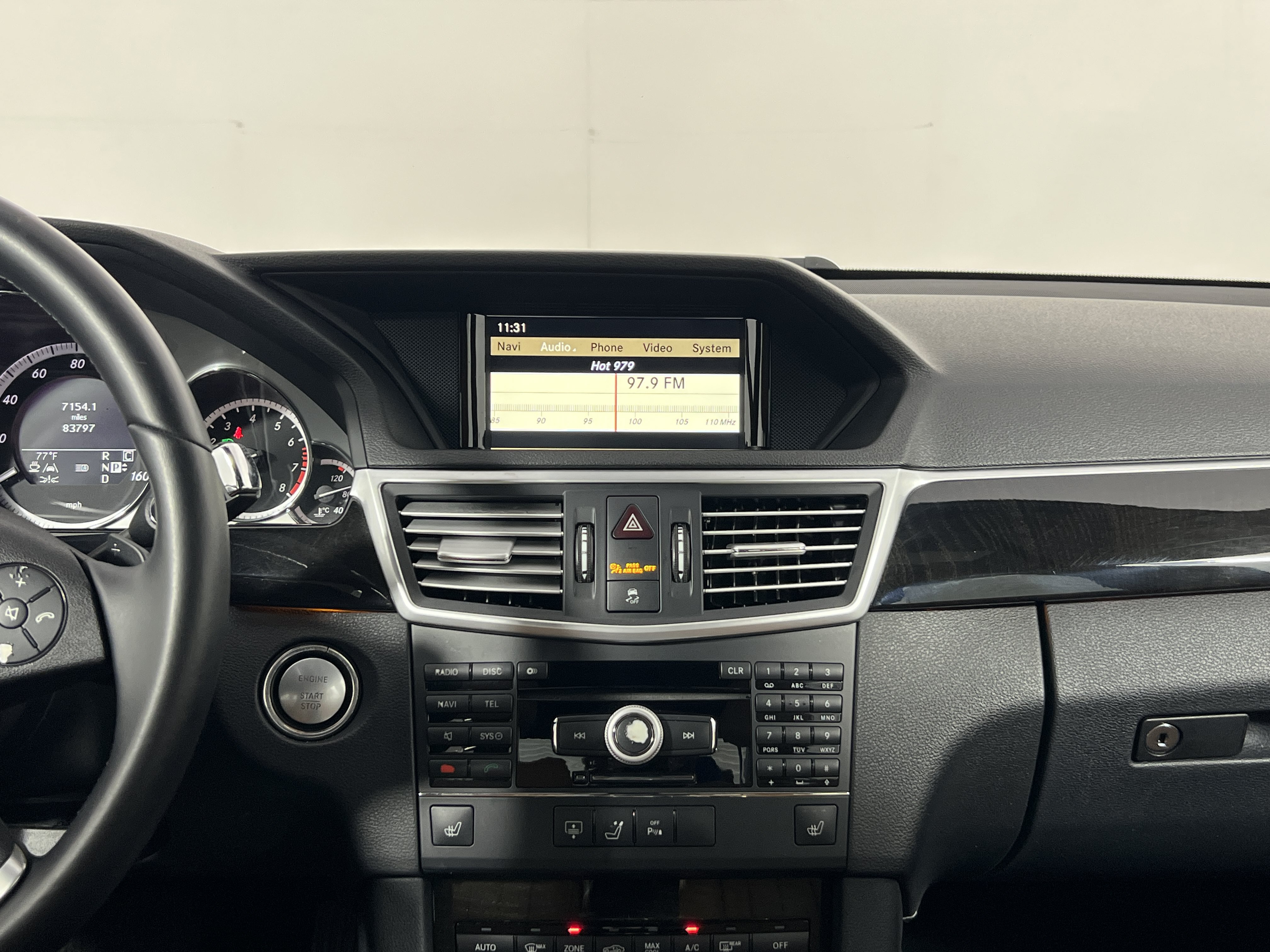 Used 2010 Mercedes-Benz E 350 Sedan image 17