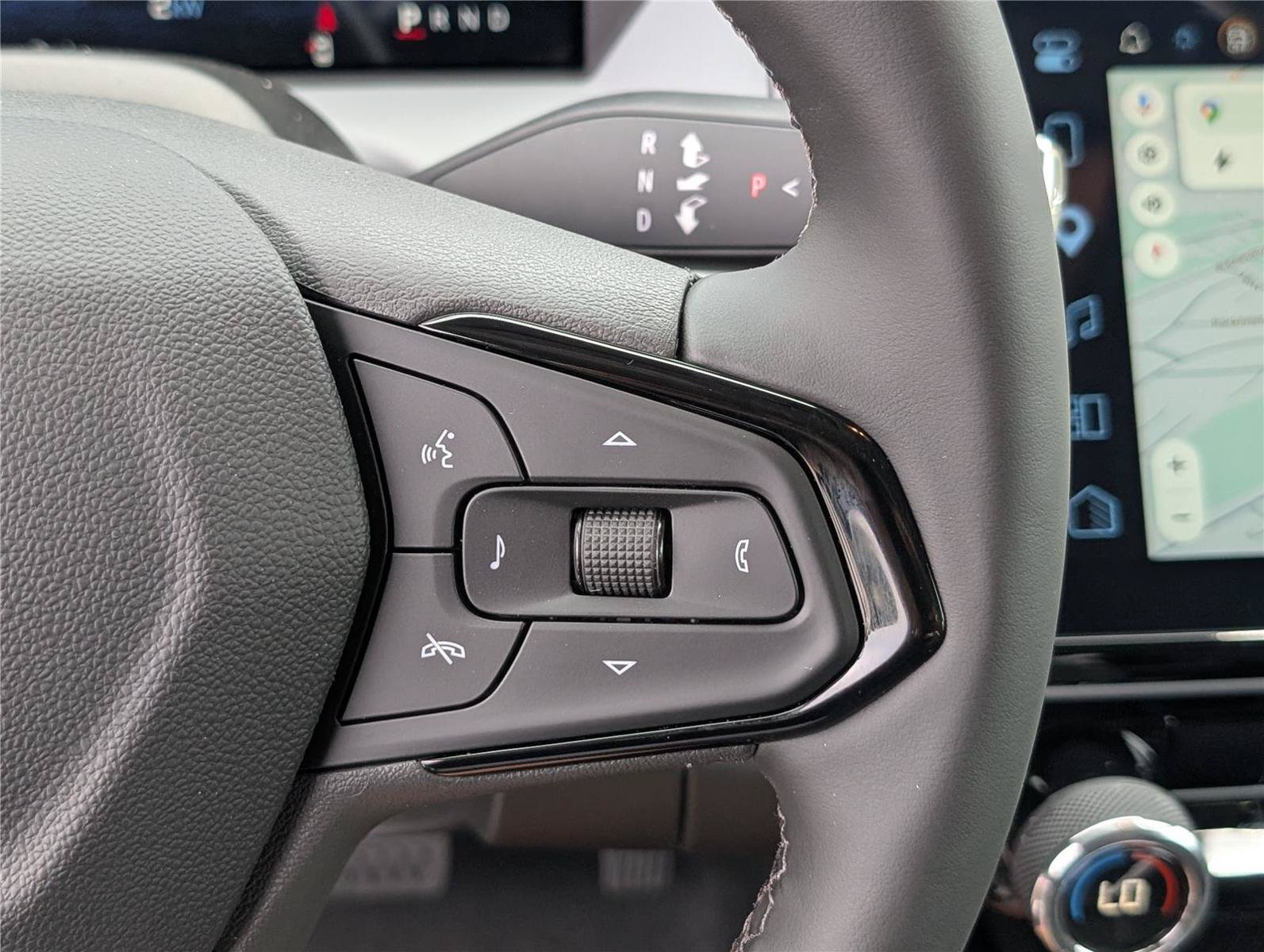 New 2027 Chevrolet Bolt LT w/ Comfort Package FWD image 18