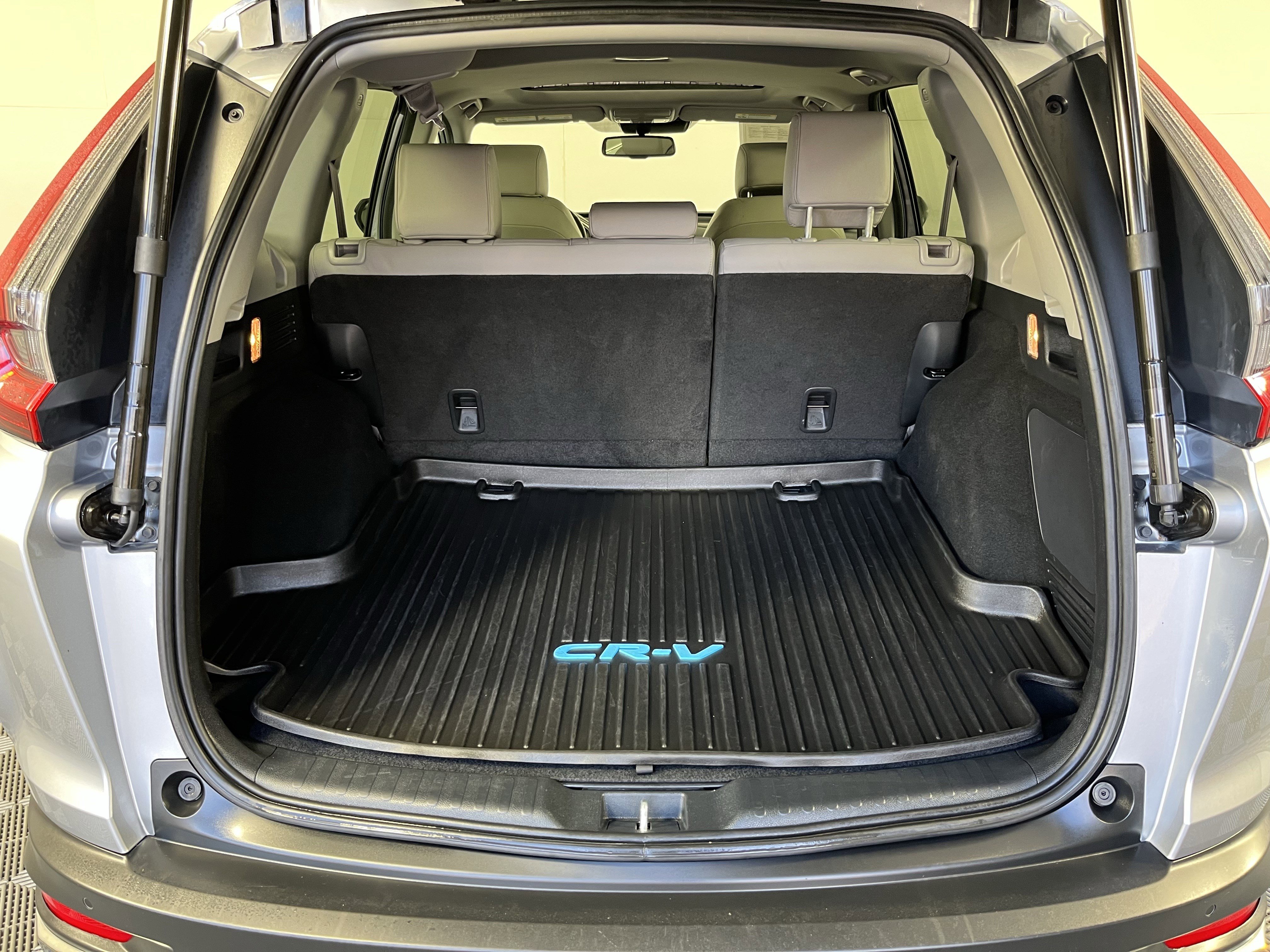 Used 2022 Honda CR-V Touring image 5