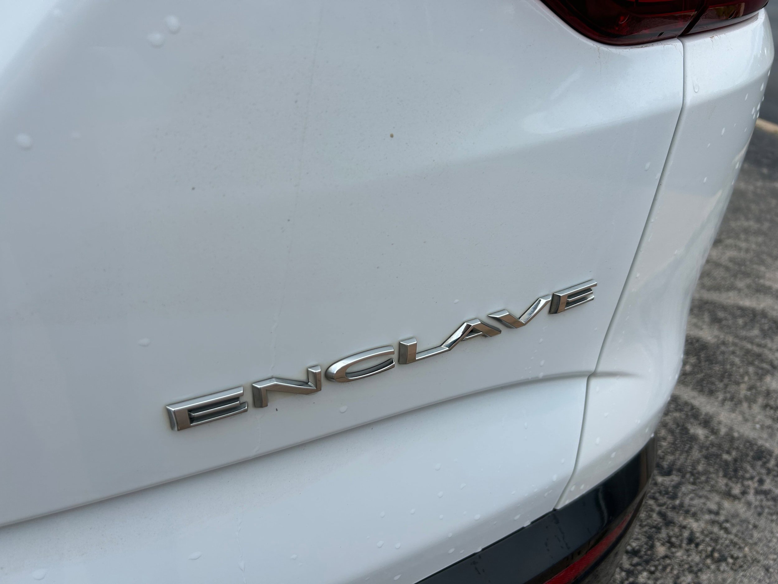 Used 2019 Buick Enclave Essence FWD image 6