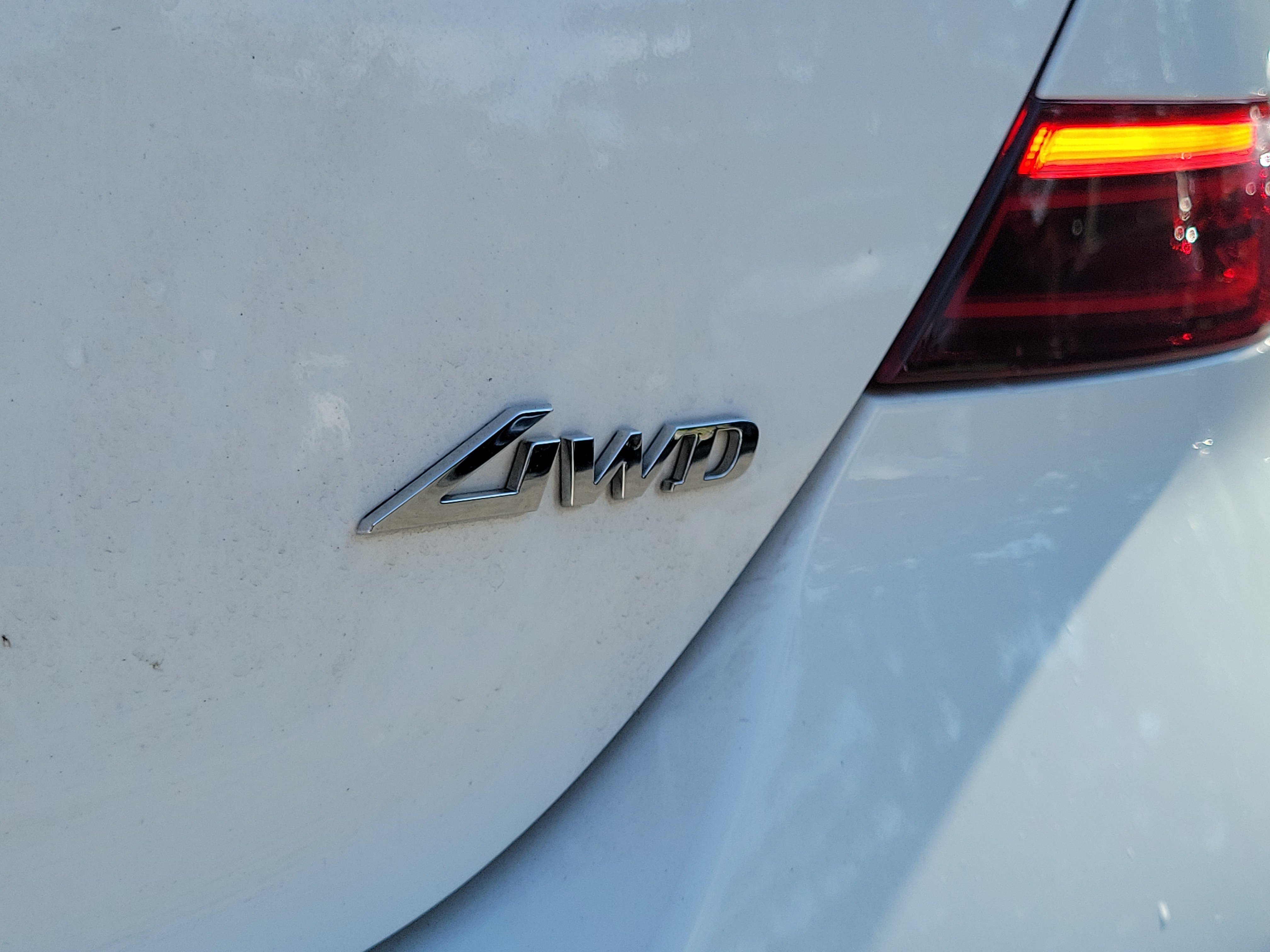 Used 2023 Genesis G70 2.0T w/ Sport Prestige Package AWD/4WD image 7