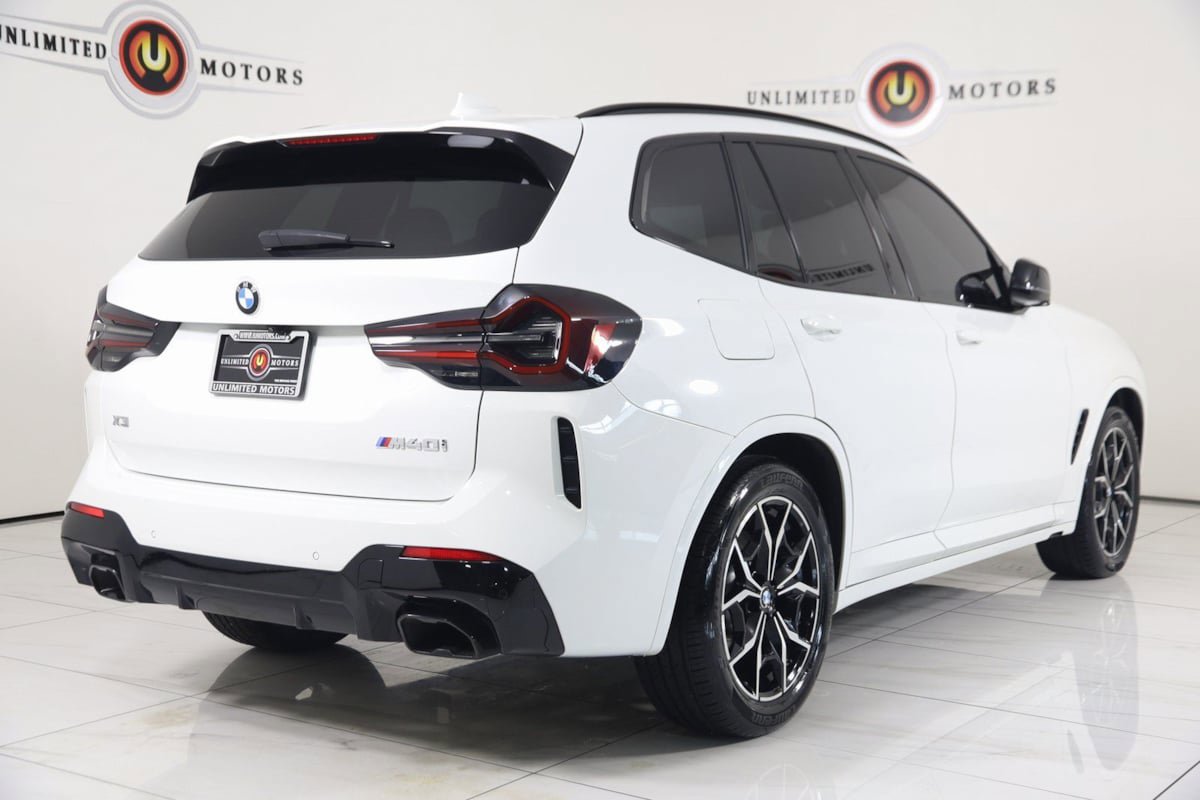 Used 2023 BMW X3 M40i image 3