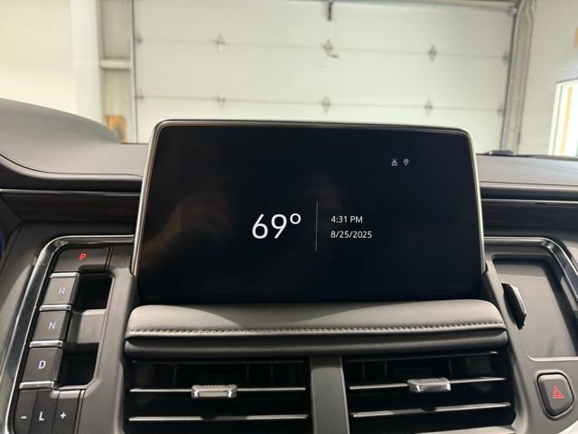 Used 2024 Chevrolet Tahoe High Country w/ Premium Package image 18