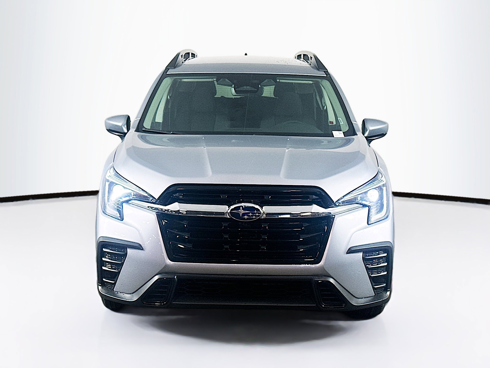 Used 2025 Subaru Ascent Premium AWD/4WD image 2