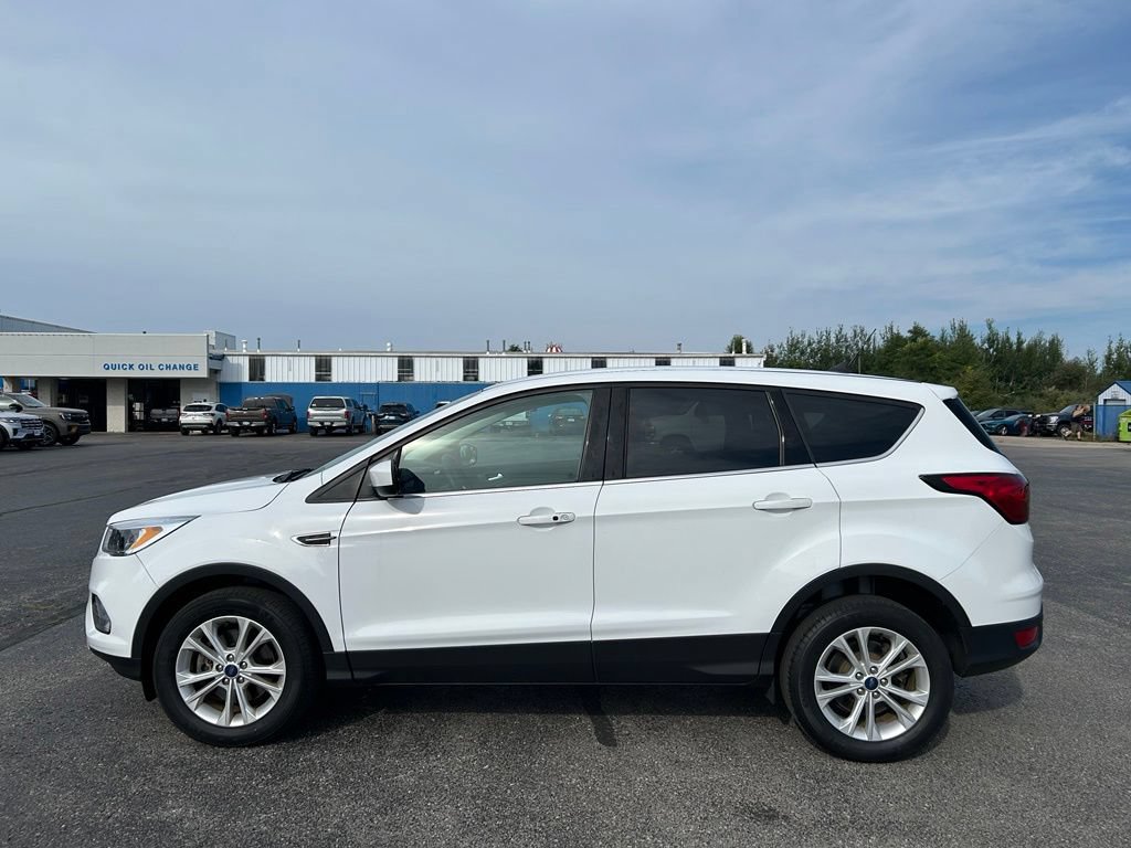 Used 2019 Ford Escape SE AWD/4WD image 2