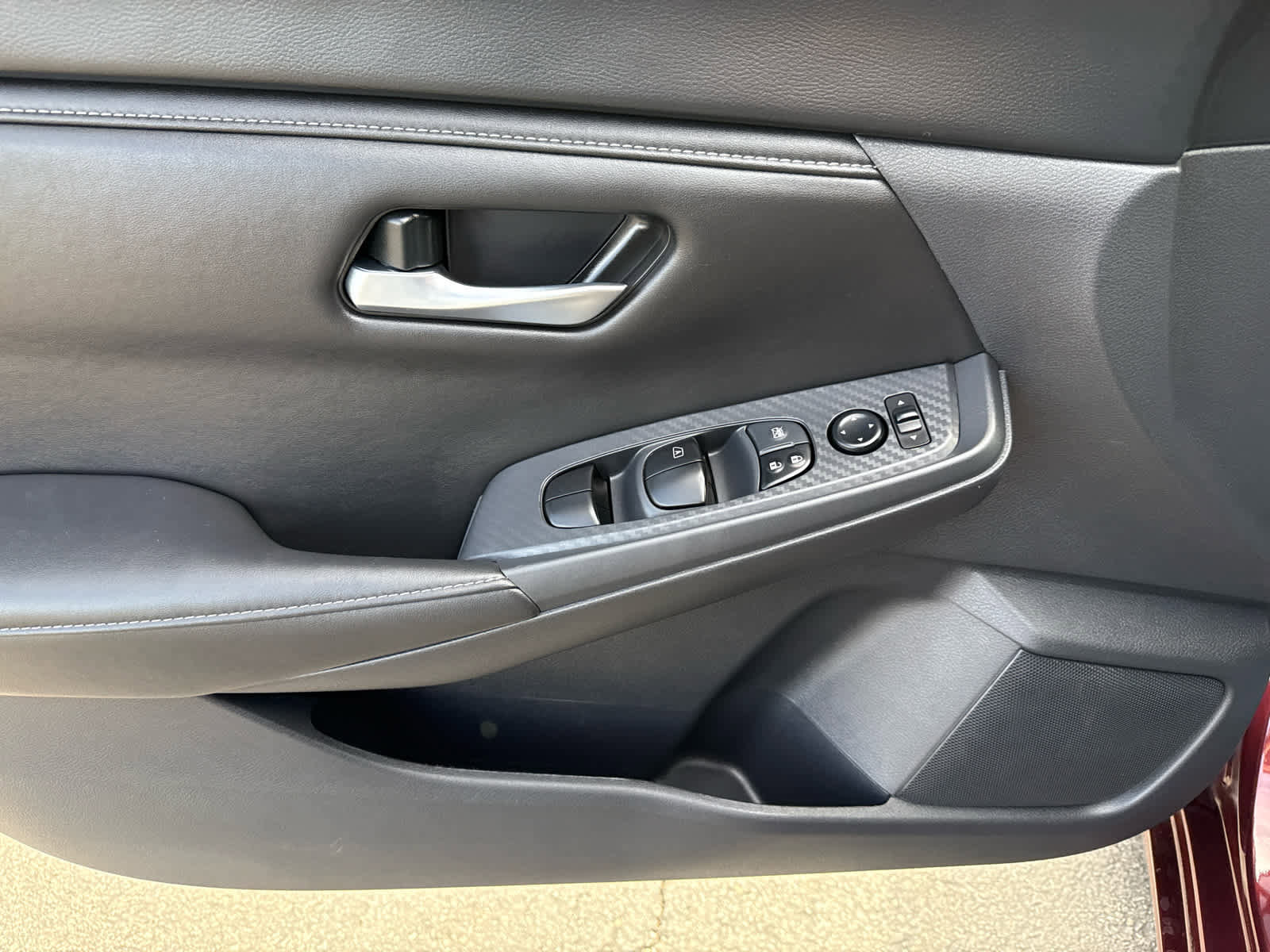 Used 2025 Nissan Sentra SV w/ All-Weather Package FWD image 10