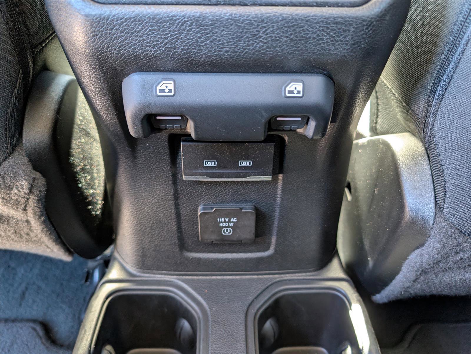 Used 2023 Jeep Gladiator Overland image 15