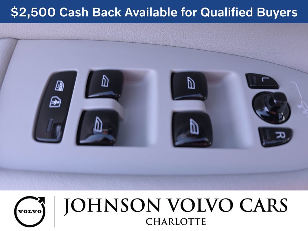 New 2026 Volvo XC90 B6 Ultra w/ Protection Package image 32