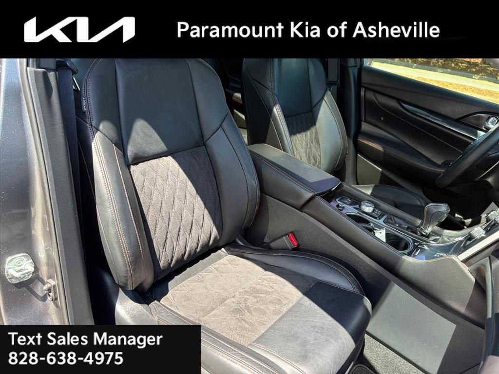 Used 2019 Nissan Maxima SR w/ Premium Package image 22