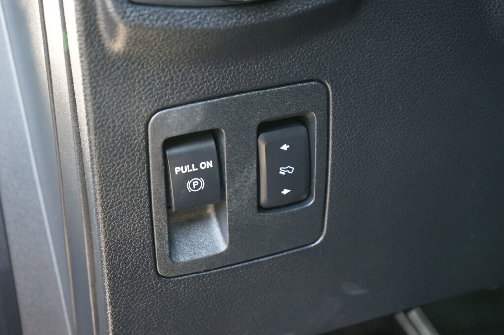 Used 2021 Ford Expedition Limited image 20