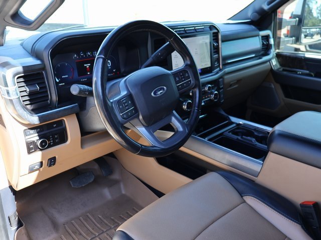 Used 2023 Ford F350 Lariat image 24