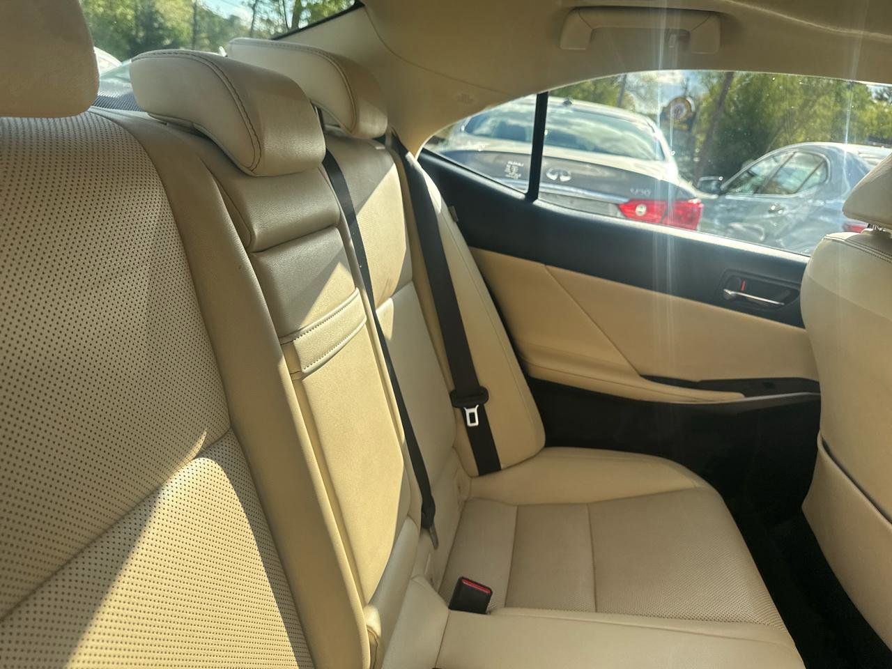 Used 2016 Lexus IS 300 AWD w/ Premium Package image 40