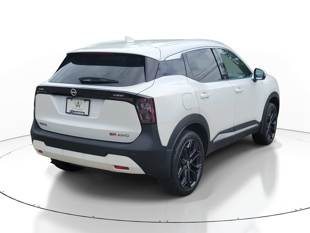 Used 2025 Nissan Kicks SR AWD/4WD image 4