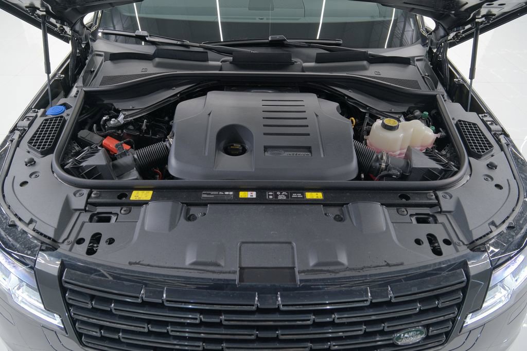 Used 2026 Land Rover Range Rover Long Wheelbase SE image 73